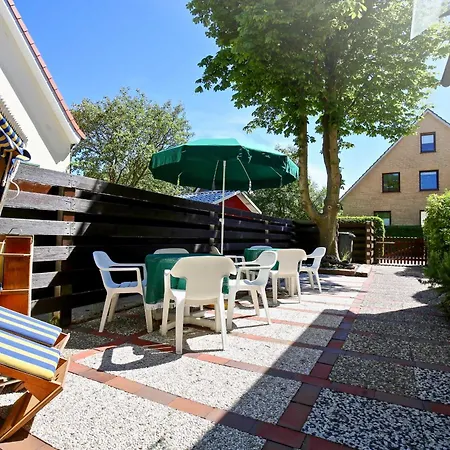 Haus Seemumel Unser Boot Wangerooge